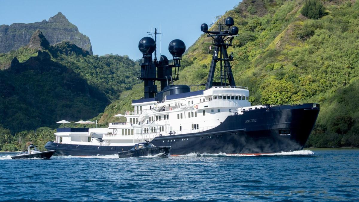 a questo superyacht serve oltre un milione di euro per fare il pieno