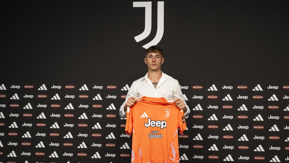 Via Perin e Di Gregorio? Juve, in panchina tocca a Radu: chi è il portierino aggregato da Spalletti