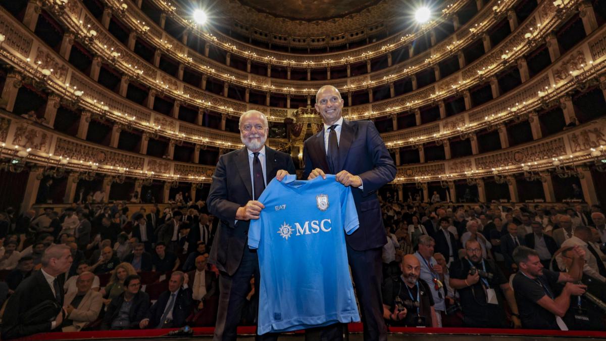 live alle 2045 genoa napoli de laurentiis carica allegri diverti il nostro mondo da Gazzetta.it live alle 2045 genoa napoli de laurentiis carica allegri diverti il nostro mondo