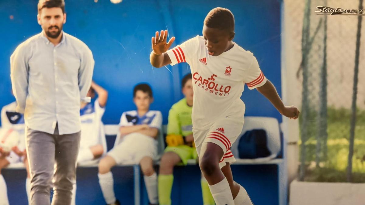 cinque cose che non sapete su cisse pap224 in fabbrica l idolo pogba e il cognome da Gazzetta.it cinque cose che non sapete su cisse pap224 in fabbrica l idolo pogba e il cognome