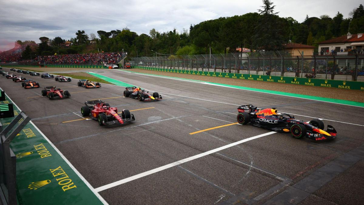 f1 si lavora sul calendario 2027 imola spera nel ritorno i team iniziano a prenotare gli hotel da Gazzetta.it f1 si lavora sul calendario 2027 imola spera nel ritorno i team iniziano a prenotare gli hotel