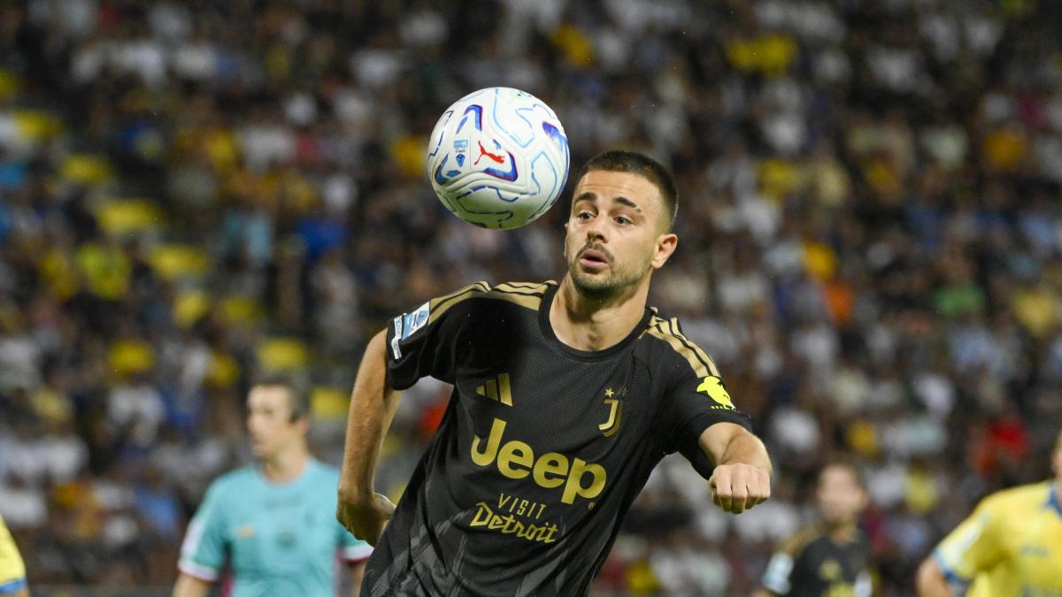 lazio occhi su zhegrova se parte cancellieri pu242 arrivare la zeppetta della juve da Gazzetta.it lazio occhi su zhegrova se parte cancellieri pu242 arrivare la zeppetta della juve
