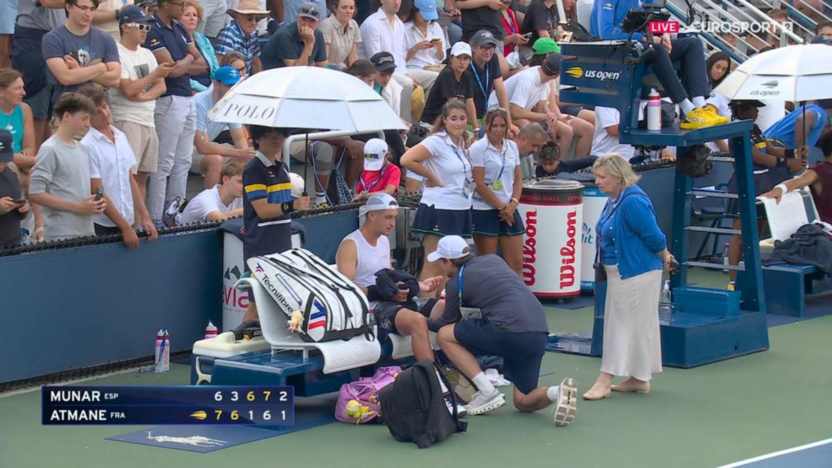 atmane ha i crampi il fisioterapista non interviene il buco regolamentare che fa arrabbiare i tennisti