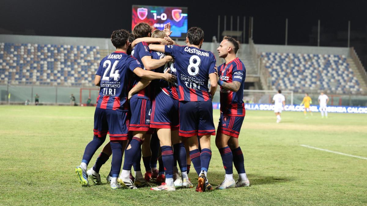 potenza e picerno volano il sorrento esulta in esilio in serie c comanda la basilicata da Gazzetta.it potenza e picerno volano il sorrento esulta in esilio in serie c comanda la basilicata