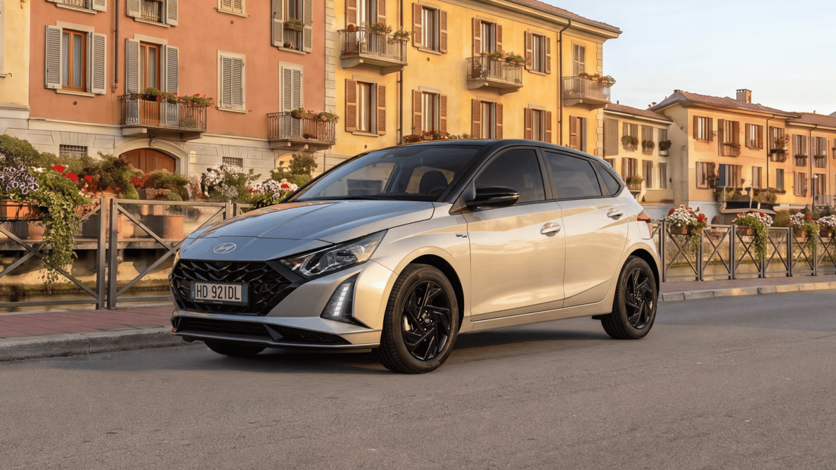 hyundai i20 si aggiorna per il 2027 allestimenti motori novit224 e prezzi da Gazzetta.it hyundai i20 si aggiorna per il 2027 allestimenti motori novit224 e prezzi