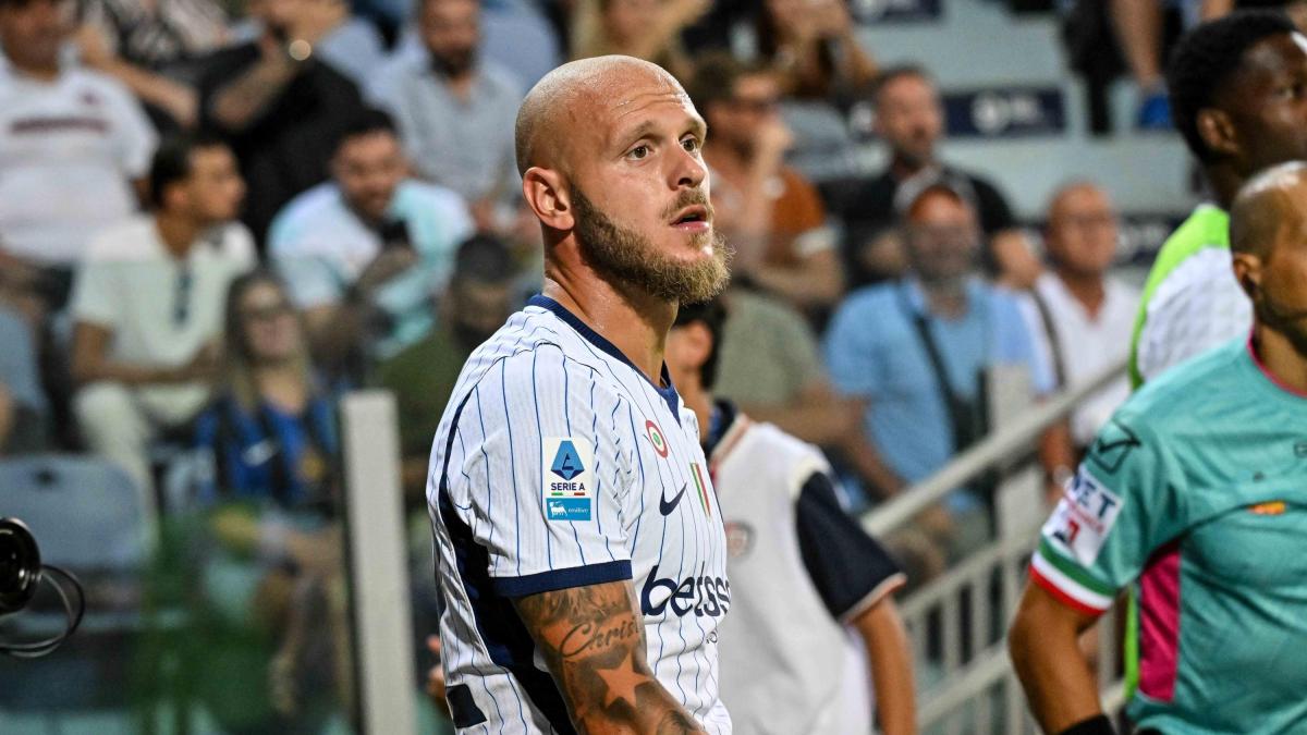 inter dimarco sostituito col napoli fastidio al ginocchio per l esterno da Gazzetta.it inter dimarco sostituito col napoli fastidio al ginocchio per l esterno