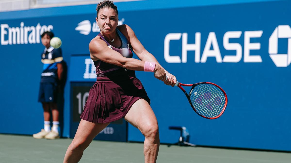 errori e confusione paolini crolla in due set contro cirstea non ci sono pi249 italiane agli us open da Gazzetta.it errori e confusione paolini crolla in due set contro cirstea non ci sono pi249 italiane agli us open