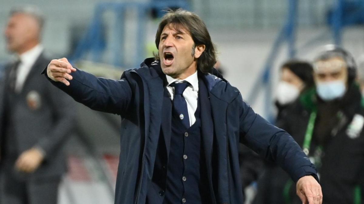 serie c torna a vincere il bari bianchi contro il casarano colpo dell ostiamare a pesaro