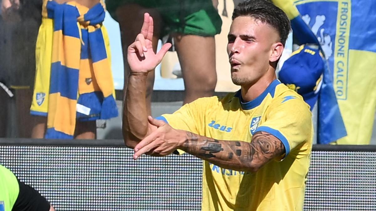 frosinone venezia le pagelle un ciclone di nome raimondo 75 sohm 5 sovrastato a centrocampo