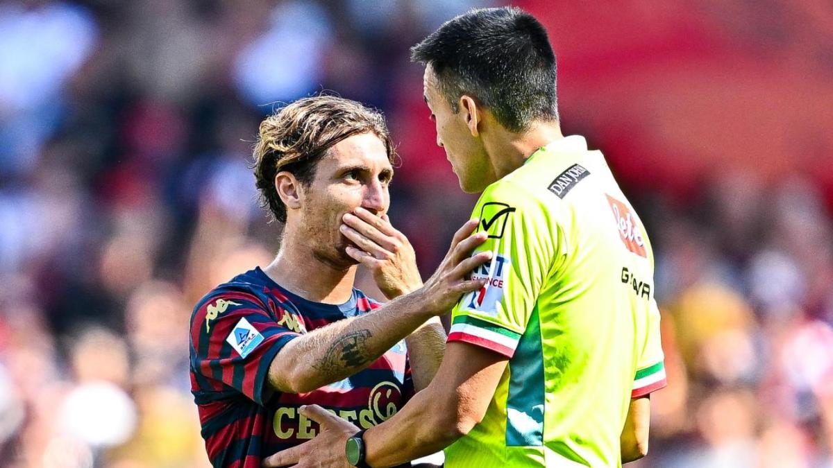 gli arbitri rompono il ghiaccio prima var e primo rigore dell anno in genoa frosinone cosa 232 successo