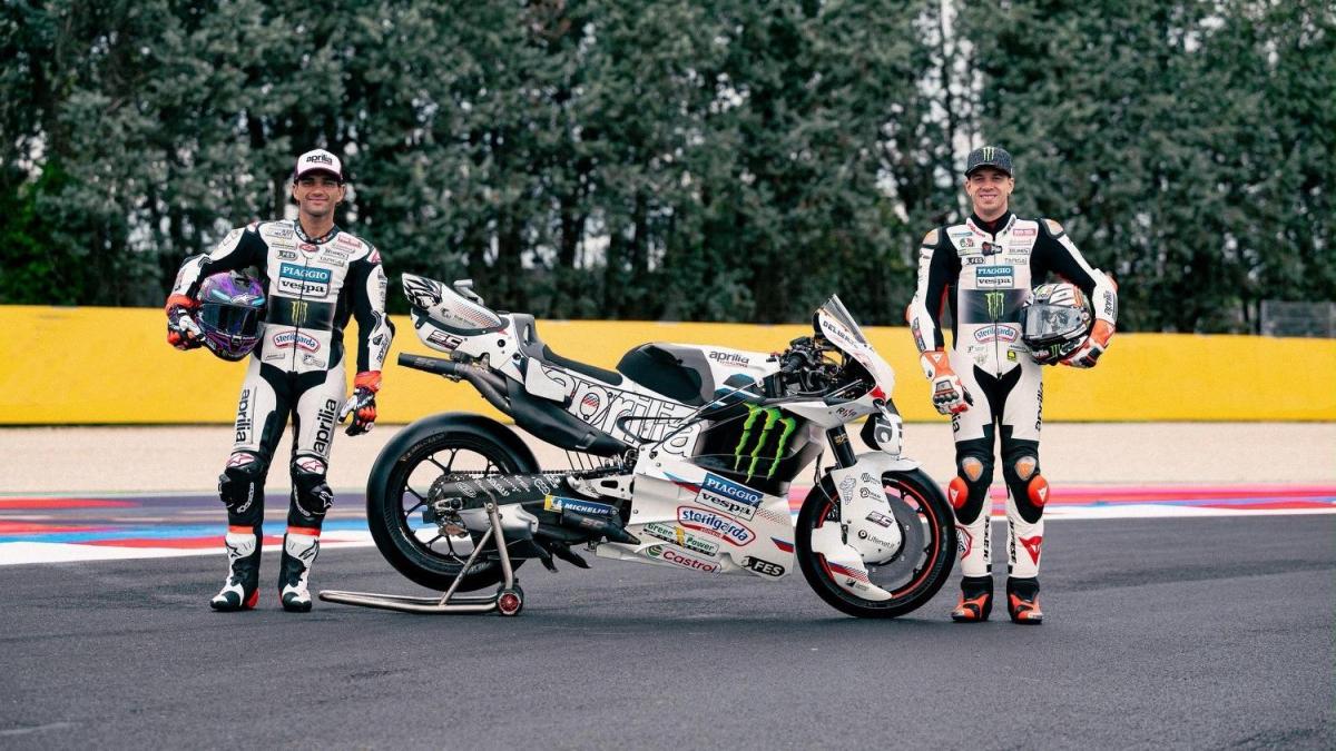 aprilia vestita di bianco a misano il motivo nel 1981 gilles villeneuve da Gazzetta.it aprilia vestita di bianco a misano il motivo nel 1981 gilles villeneuve