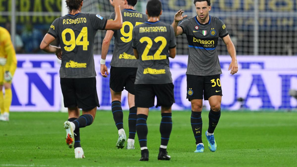 roma e inter sabato sar224 show all olimpico ma per lo scudetto occhio all effetto coppe da Gazzetta.it roma e inter sabato sar224 show all olimpico ma per lo scudetto occhio all effetto coppe