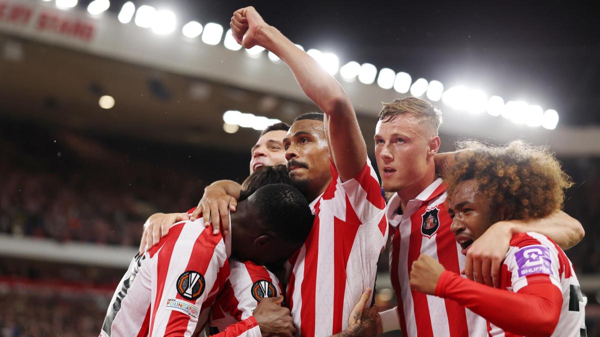 europa league festa sunderland vincono lione leverkusen e olympiacos da Gazzetta.it europa league festa sunderland vincono lione leverkusen e olympiacos