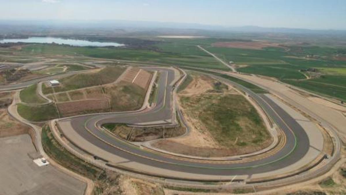 motogp verso aragon prima frenata durissima da 293 a 93 km h marquez insegue l ottavo successo