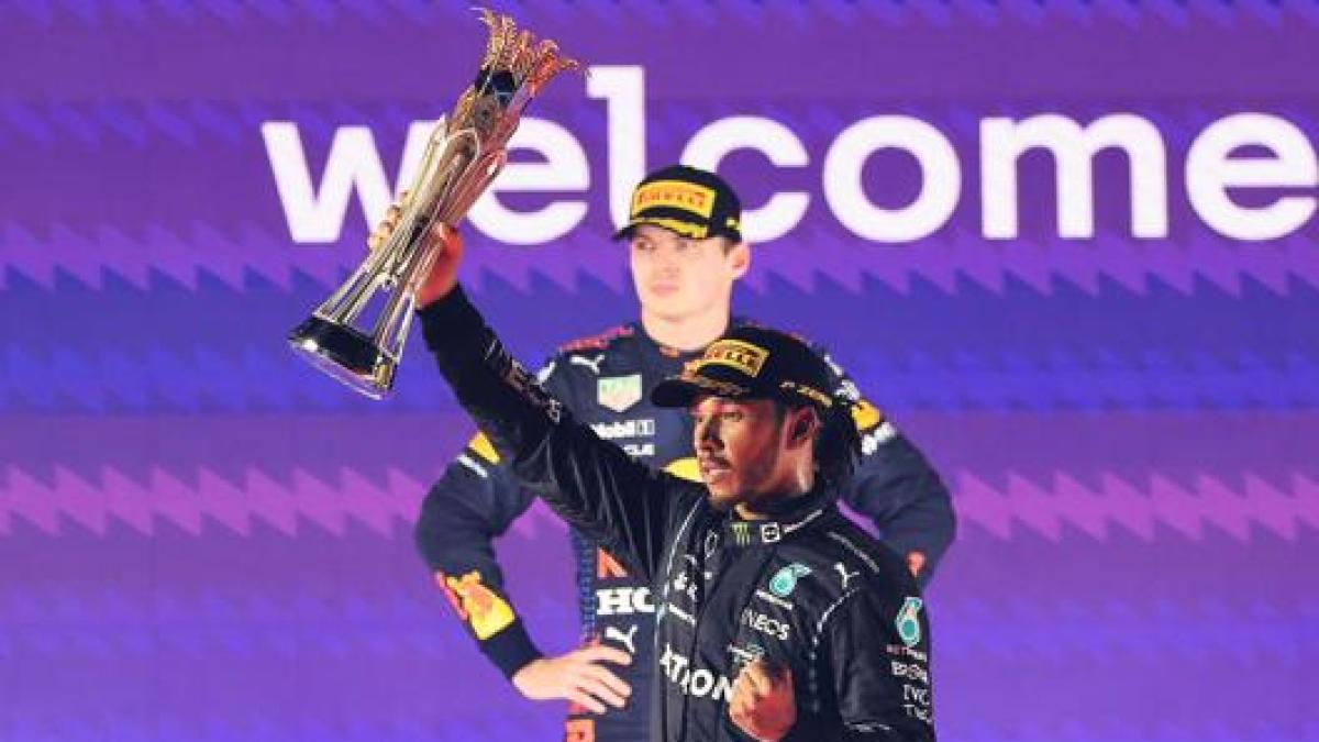 Hamilton vs Verstappen: Quem vai ser o galinha? – (Teoria dos Jogos) – Lap 1