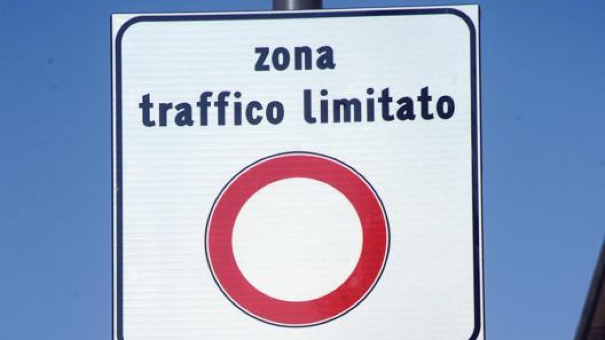roma ztl a pagamento per le auto elettriche da oggi 1 luglio da Gazzetta.it roma ztl a pagamento per le auto elettriche da oggi 1 luglio