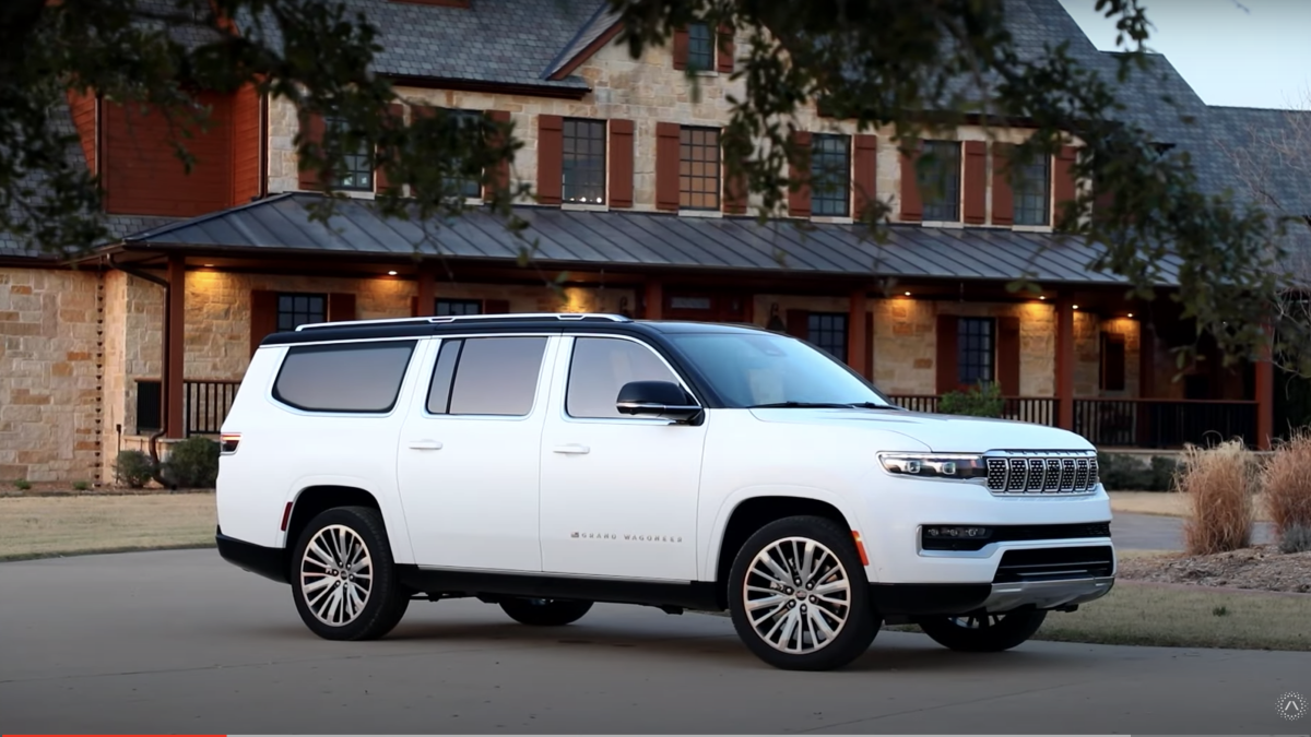 Stellantis, maxi richiamo negli Usa: coinvolte oltre 120mila Jeep Wagoneer