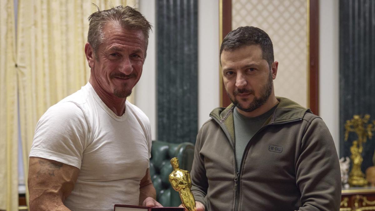 Sean Penn a 62 anni ha un fisico super ecco come fa con dieta e sport