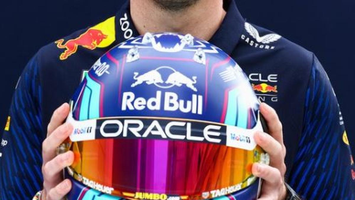 F1, Verstappen unveils the new helmet for the Miami GP "I can't wait