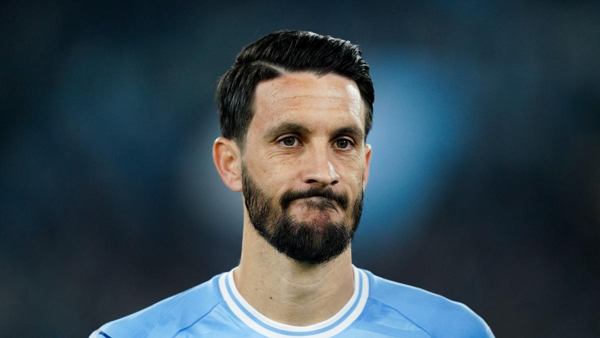 Luis Alberto, the social message makes Lazio worry: “Patience has limits …”