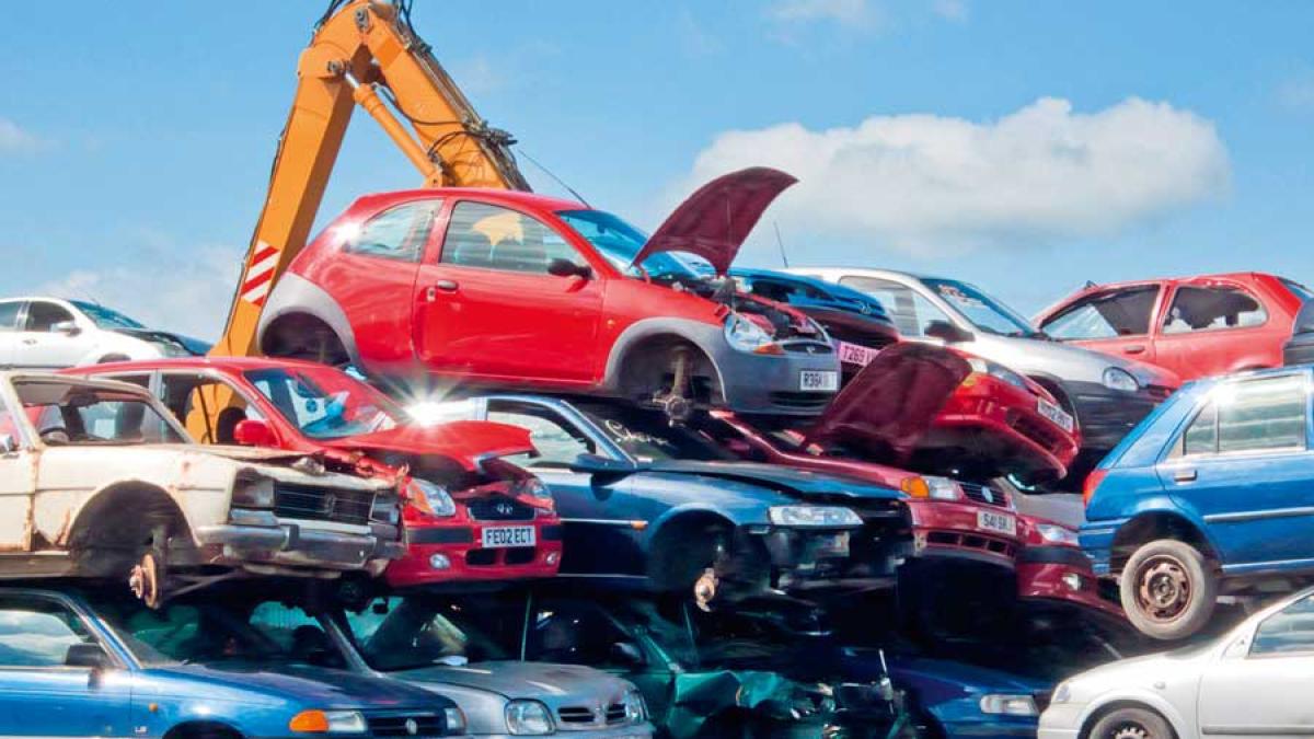 È più difficile demolire un’auto elettrica? Come funziona il processo È più difficile demolire un’auto elettrica? Come funziona il processo