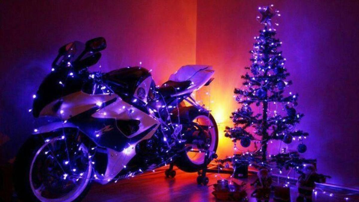 Natale 2023. 16 dicembre, un'idea regalo al giorno per motociclisti: Brema  - Accessori 