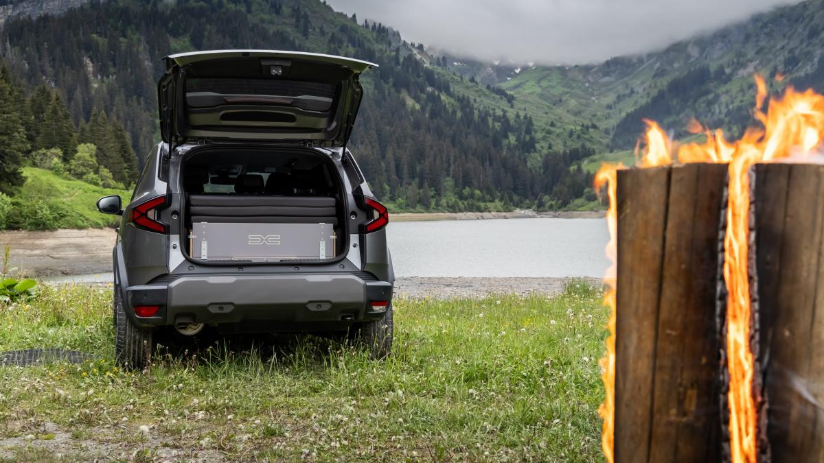 Nuevo Dacia Duster: Con el kit para dormir podrás dormir dentro del SUV