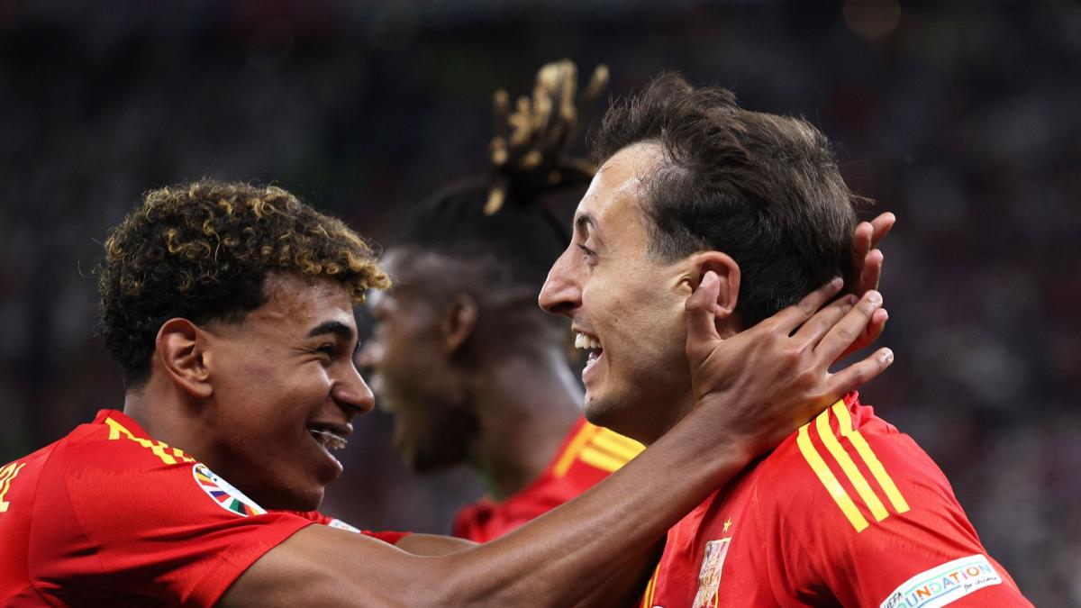 spagna verso il debutto con capo verde yamal recupera con calma in attacco guida oyarzabal da Gazzetta.it spagna verso il debutto con capo verde yamal recupera con calma in attacco guida oyarzabal