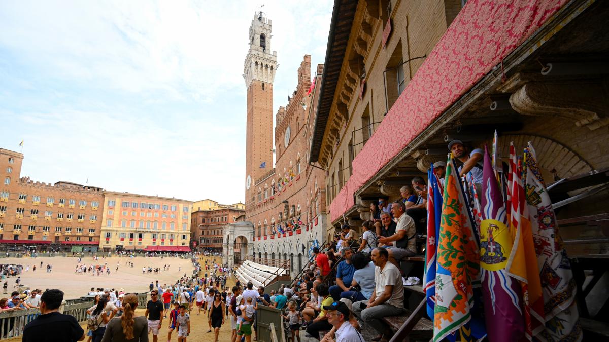 Palio di Siena 2024 oggi 17 agosto orario, meteo, contrade, fantini