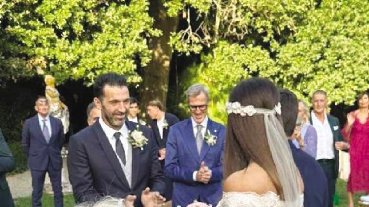 ブッフォンとイラリア・ダミーコの結婚式：ルッカでの挙式、たくさんのVIP！
