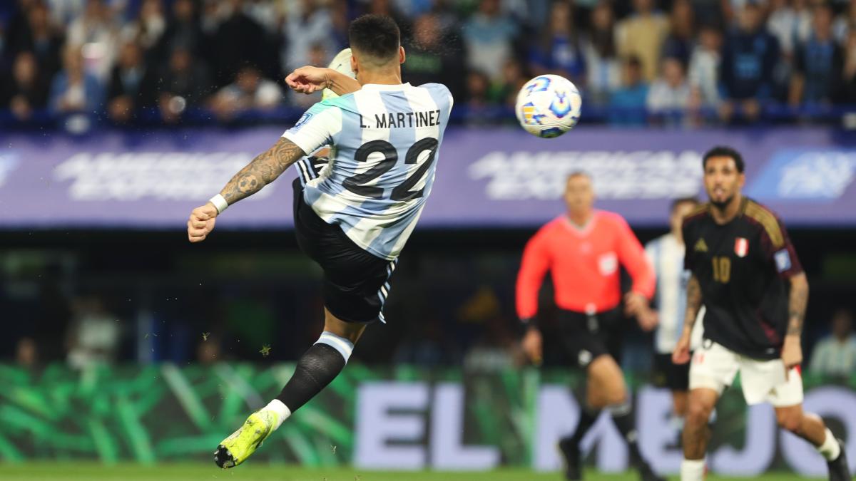 Lautaro come Maradona! Stende il Per&#xF9; con un capolavoro e raggiunge Diego: 32 gol con l&#x27;Argentina