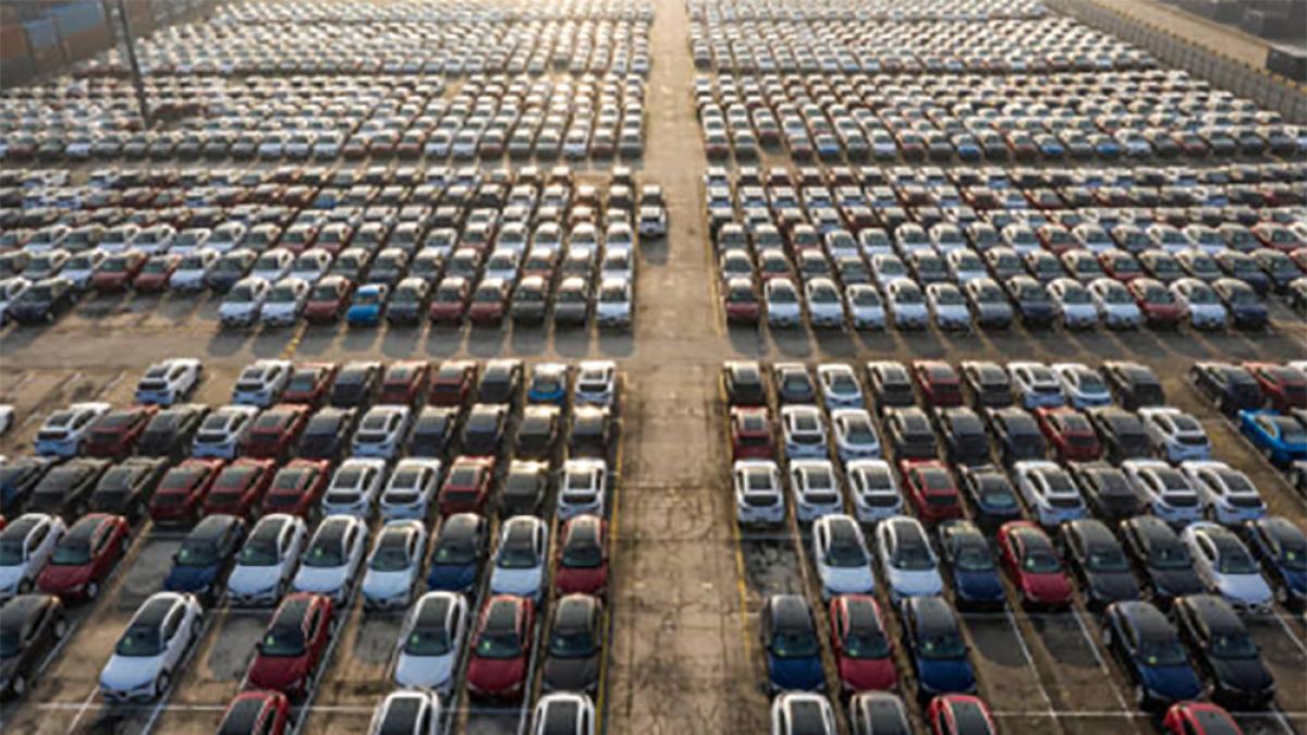 Immatricolazioni auto in Italia, da gennaio a ottobre  3%