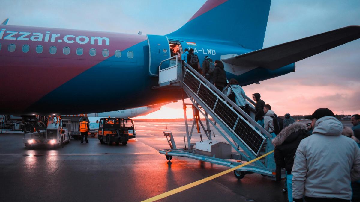 Via le scarpe negli aeroporti americani, rimosso l Via le scarpe negli aeroporti americani, rimosso l