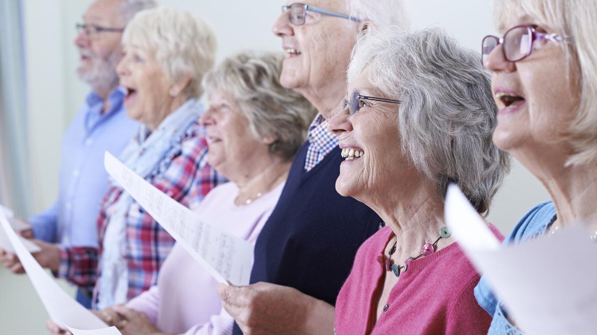 Cantare con gli altri: il segreto per una mente sana e un benessere psicologico