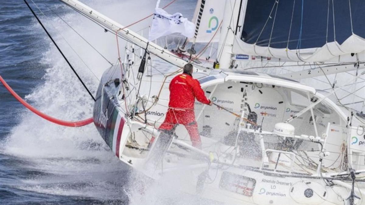 Vend&#xE9;e Globe, Pedote pi&#xF9; forte di tutto: chiude 22&#xB0; e completa il suo secondo giro del mondo