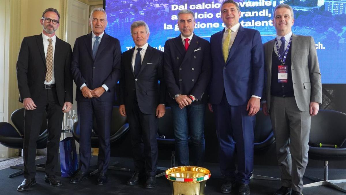 Da giovani talenti a giocatori veri, come fare? De Siervo: "Lavoriamo per costruire campioni"