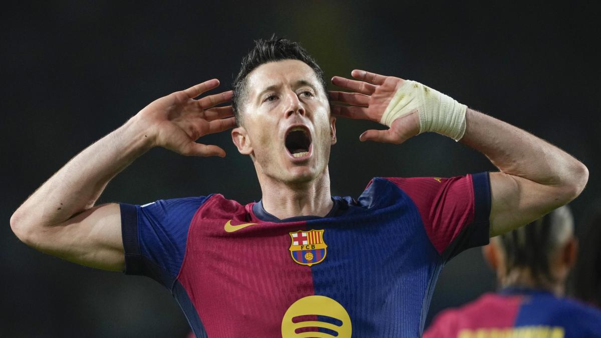 Barcellona, ecco la vetta! Koundé e Lewandowski rimontano la Real Sociedad