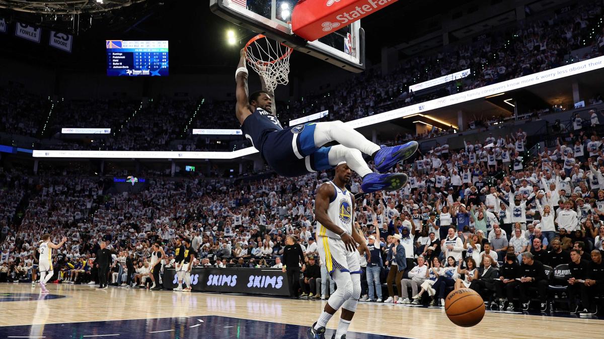 Randle e Edwards spengono i Warriors: Minnesota pareggia la serie, 1-1