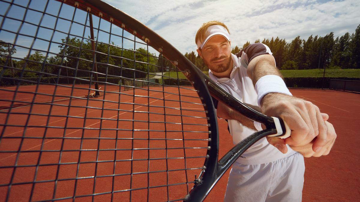 Tennis: il segreto per una vita lunga e in salute? Attenzione alla schiena!