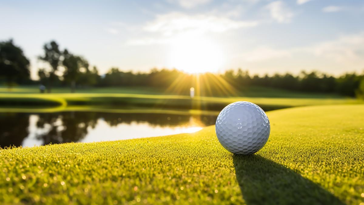 abitare vicino a un campo da golf aumenta il rischio di parkinson ecco cosa dice uno studio