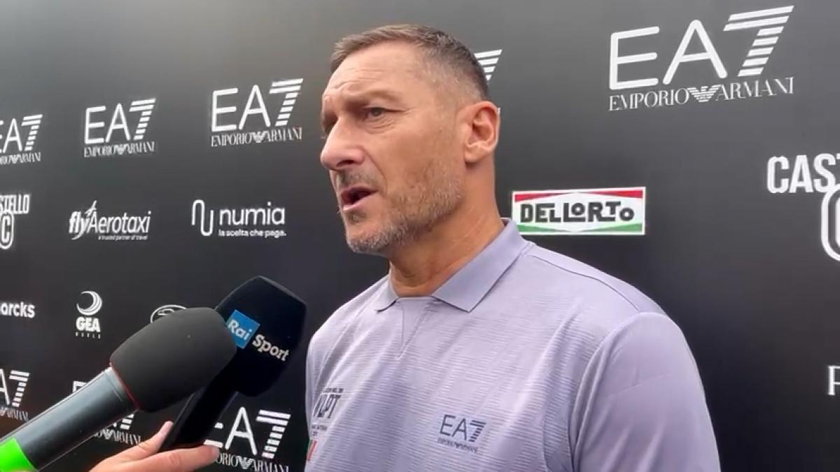 Da Totti ad Adriano: tutti insieme per Operazione Nostalgia Da Totti ad Adriano: tutti insieme per Operazione Nostalgia
