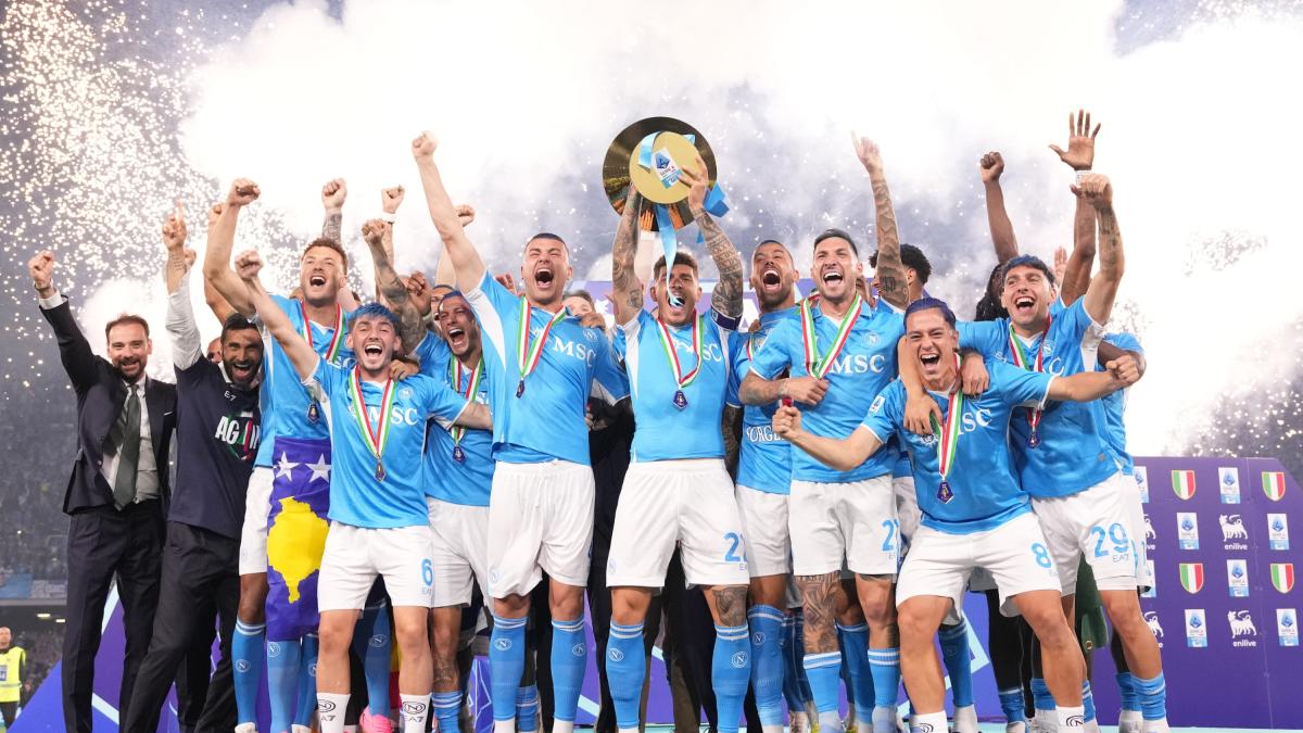 LIVE Calendario Serie A, alle ore 18.30 il sorteggio: Inter e Milan iniziano in casa LIVE Calendario Serie A, alle ore 18.30 il sorteggio: Inter e Milan iniziano in casa