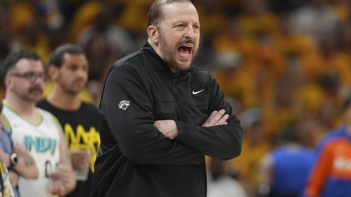 Non bastano i migliori Knicks degli ultimi 25 anni: New York caccia Thibodeau Non bastano i migliori Knicks degli ultimi 25 anni: New York caccia Thibodeau