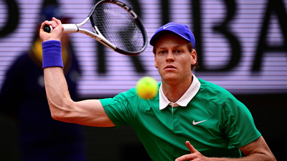 Roland Garros, le semifinali non verranno trasmesse in chiaro. Ma la finale sì, se ci sarà un azzurro Roland Garros, le semifinali non verranno trasmesse in chiaro. Ma la finale sì, se ci sarà un azzurro