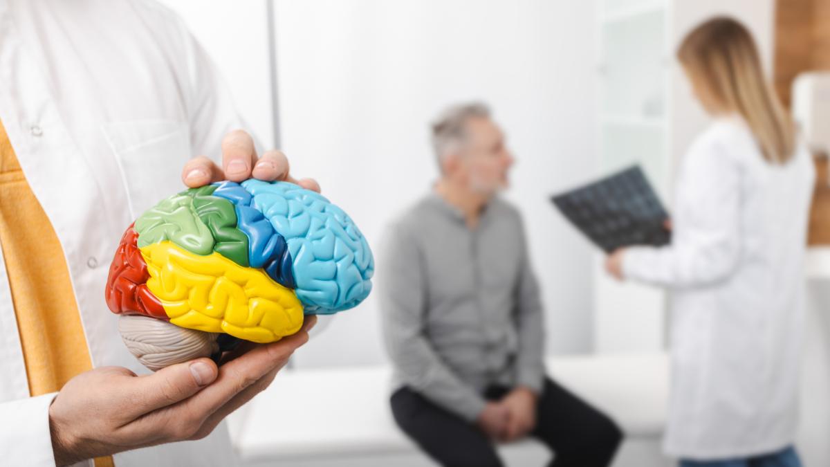 Demenza: ecco perché può colpire anche le persone di mezza età Demenza: ecco perché può colpire anche le persone di mezza età