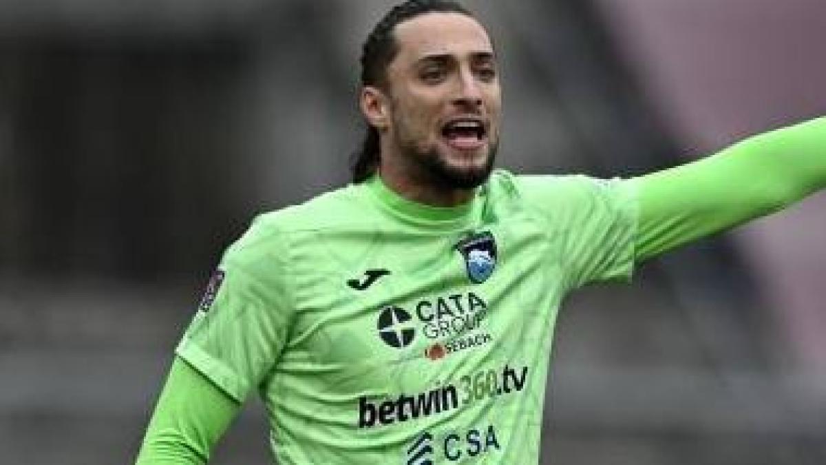 Beffa Ternana, Plizzari para tre rigori da infortunato e riporta il Pescara in Serie B Beffa Ternana, Plizzari para tre rigori da infortunato e riporta il Pescara in Serie B