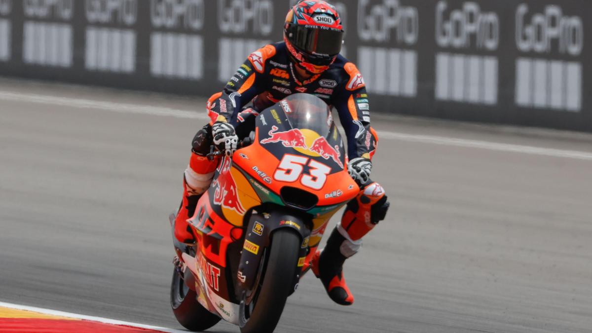 Moto2 Germania, incidente e gara interrotta: Oncu beffa Baltus. Gonzalez resta leader Moto2 Germania, incidente e gara interrotta: Oncu beffa Baltus. Gonzalez resta leader