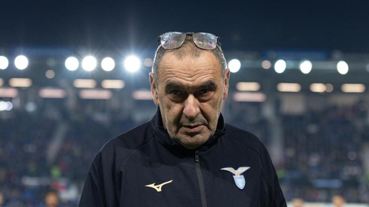 Sarri è tornato: "Lazio, sono di nuovo a casa. I contatti con la Fiorentina? Vi dico che..." Sarri è tornato: "Lazio, sono di nuovo a casa. I contatti con la Fiorentina? Vi dico che..."