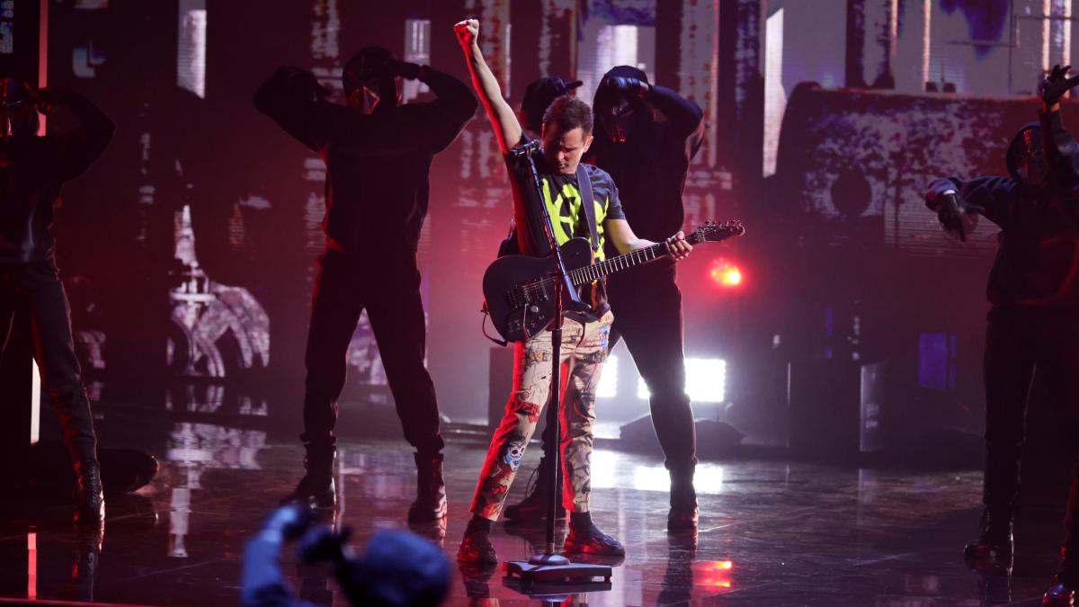I Muse lanciano il nuovo singolo: Unravelling