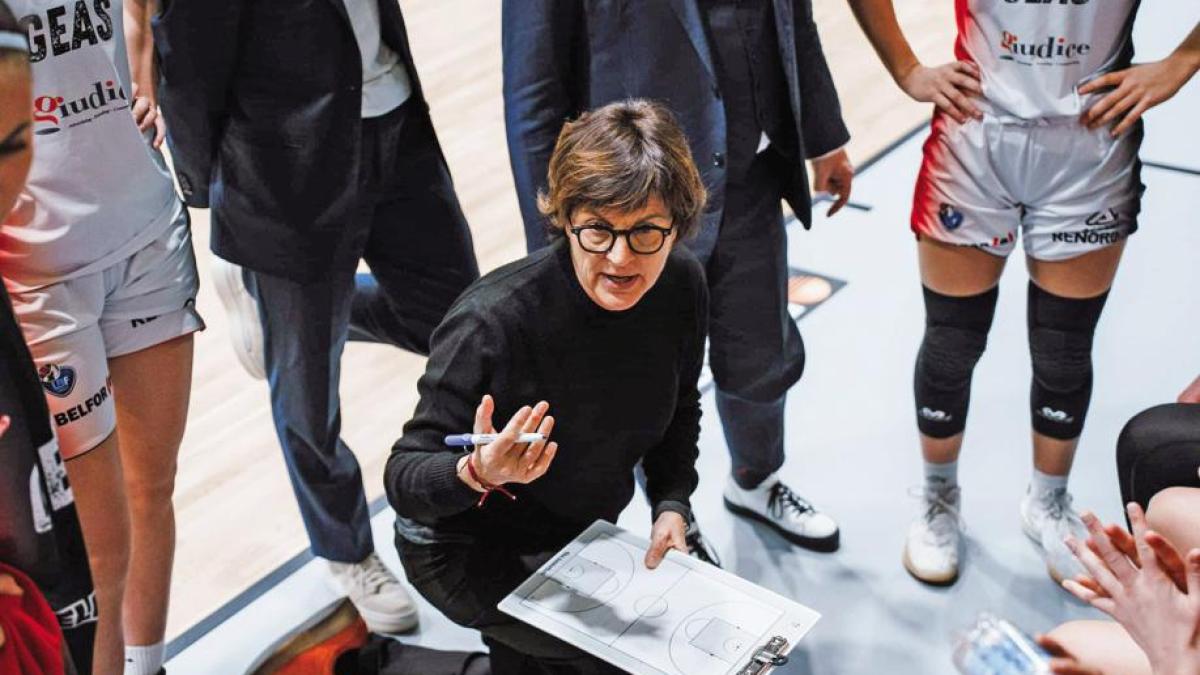 Cinzia Zanotti: "Perché ho detto no a Brescia. Resto tra le donne, sui social quanta cattiveria..." Cinzia Zanotti: "Perché ho detto no a Brescia. Resto tra le donne, sui social quanta cattiveria..."